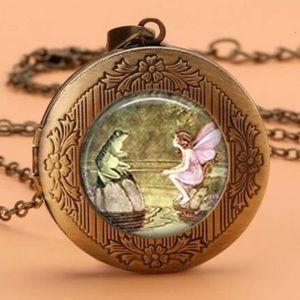 🧚Adorable Fairy & Frog Locket Necklace